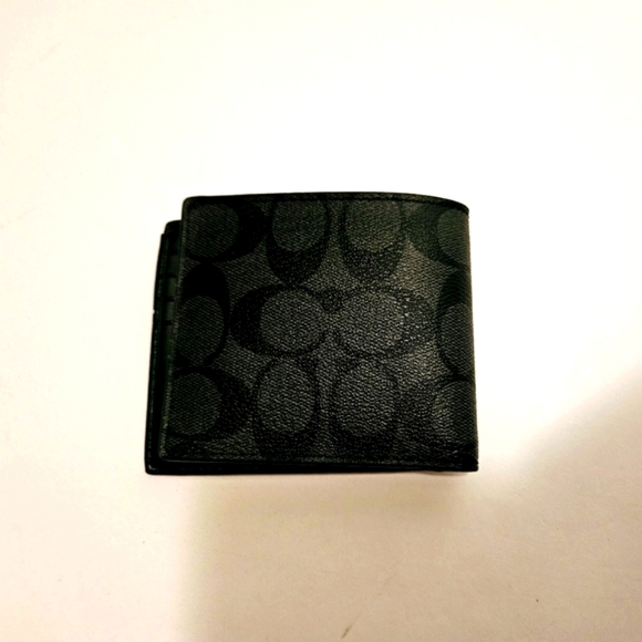 Coach Keith Haring Wallet - Picture 3 of 3